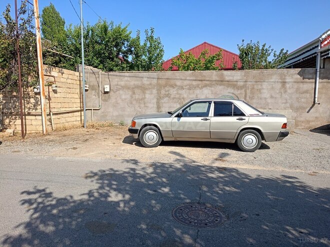 Mercedes 190 1990, 460,952 km - 2.0 l - Qobustan