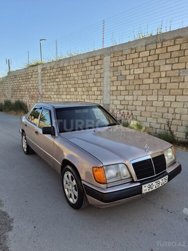 Mercedes E 200 1994, 370,000 km - 2.0 l - Bakı