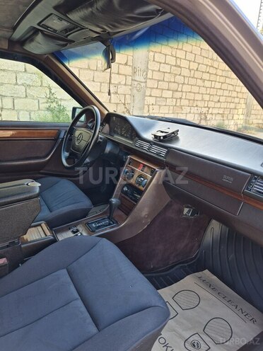 Mercedes E 200 1994, 370,000 km - 2.0 l - Bakı