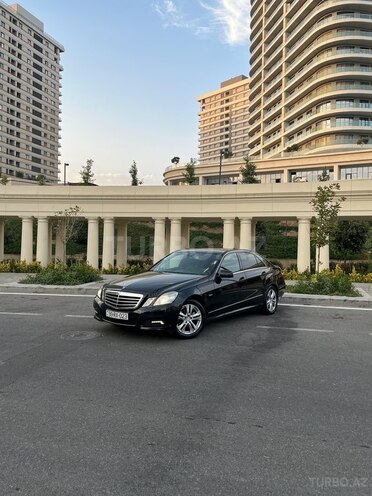 Mercedes E 200 2009, 300,000 km - 1.8 l - Bakı