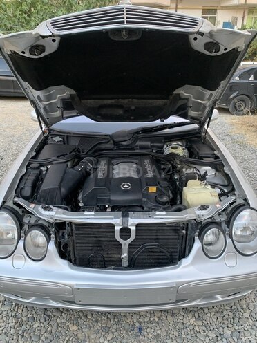 Mercedes E 430 2001, 211,872 km - 4.3 l - Bakı