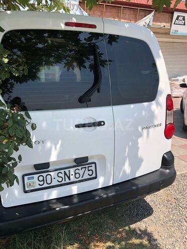 Peugeot Partner 2013, 330,000 km - 1.6 л - İmişli