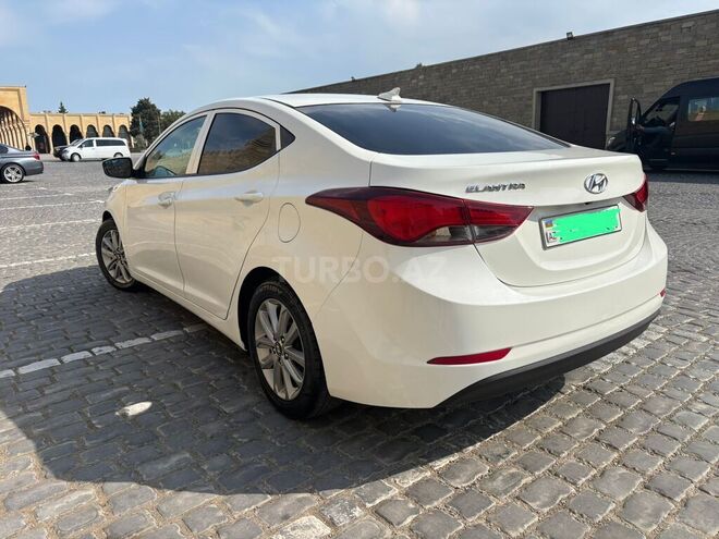 Hyundai Elantra 2015, 157,716 km - 1.8 l - Bakı