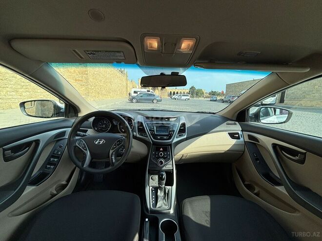 Hyundai Elantra 2015, 157,716 km - 1.8 l - Bakı