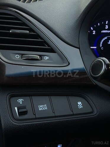 Hyundai Grandeur 2015, 170,000 km - 2.2 л - Biləsuvar