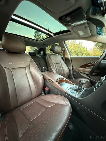 Hyundai Grandeur 2015, 170,000 km - 2.2 л - Biləsuvar