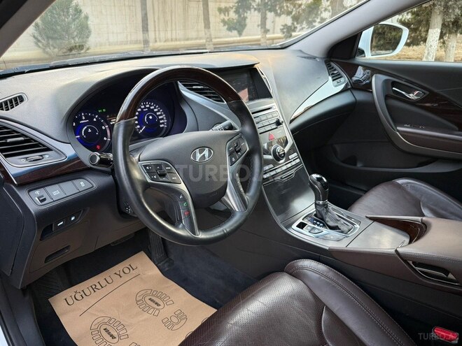 Hyundai Grandeur 2015, 170,000 km - 2.2 л - Biləsuvar