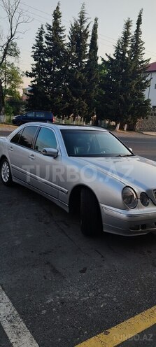 Mercedes E 270 2000, 35,000 km - 2.7 l - Zaqatala