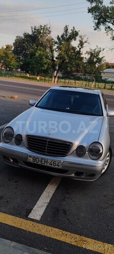 Mercedes E 270 2000, 35,000 km - 2.7 l - Zaqatala