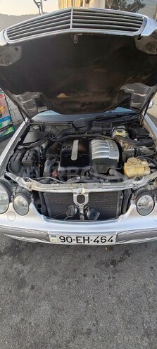 Mercedes E 270 2000, 35,000 km - 2.7 l - Zaqatala