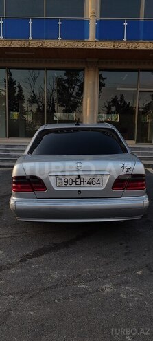 Mercedes E 270 2000, 35,000 km - 2.7 l - Zaqatala