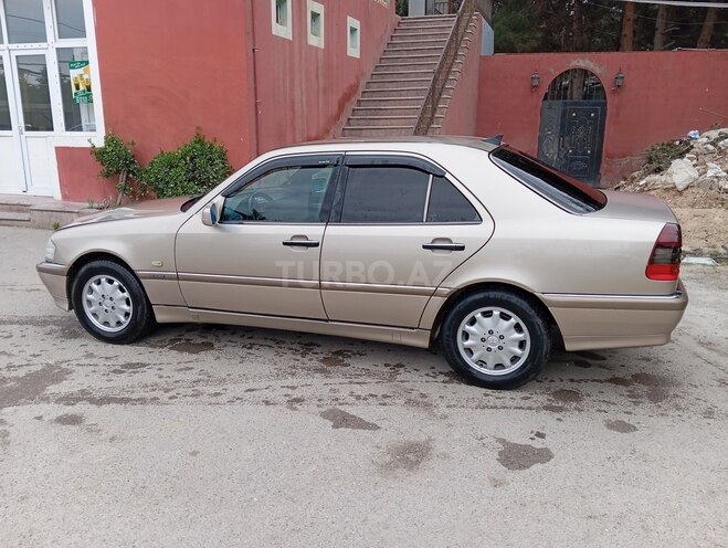 Mercedes C 180 2000, 215,000 km - 1.8 l - Bakı