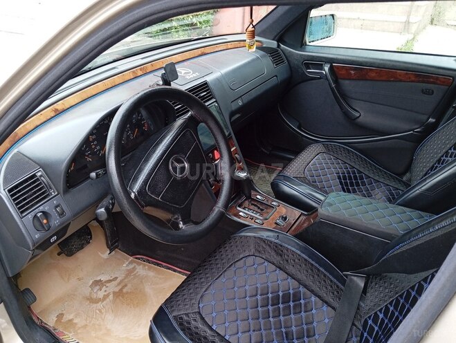 Mercedes C 180 2000, 215,000 km - 1.8 l - Bakı