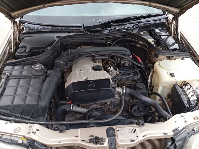 Mercedes C 180 2000, 215,000 km - 1.8 l - Bakı