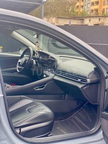 Hyundai Elantra 2022, 42,030 km - 1.6 l - Bakı