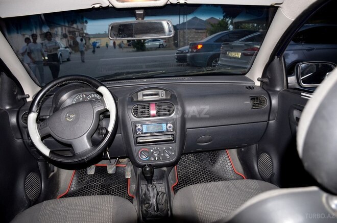 Opel Corsa 2004, 221,243 km - 1.4 l - Şabran