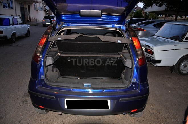 Opel Corsa 2004, 221,243 km - 1.4 l - Şabran