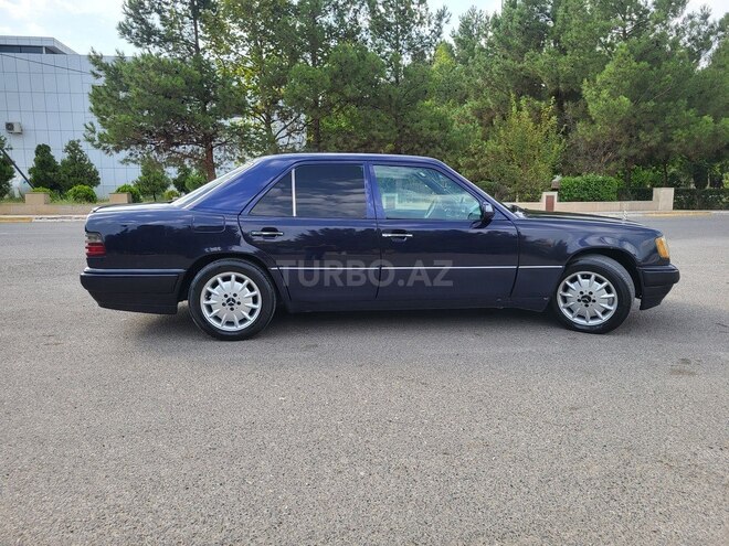 Mercedes E 250 1994, 450,000 km - 2.5 l - Beyləqan