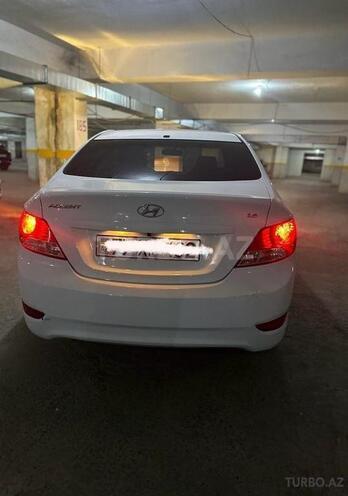Hyundai Accent 2013, 203,894 km - 1.6 l - Bakı
