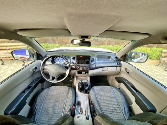Mitsubishi L200 2007, 330,600 km - 2.5 l - Bakı