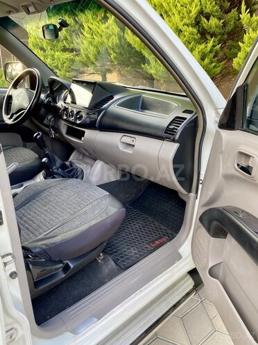 Mitsubishi L200 2007, 330,600 km - 2.5 l - Bakı