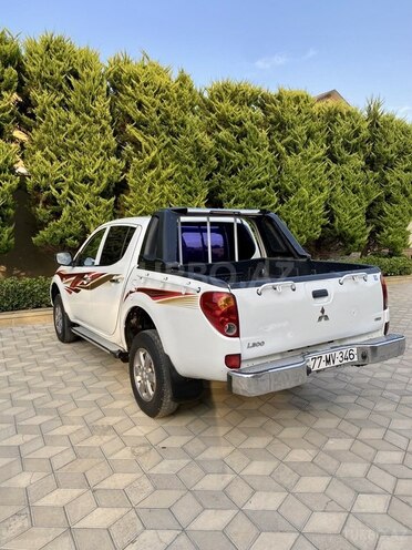 Mitsubishi L200 2007, 330,600 km - 2.5 l - Bakı