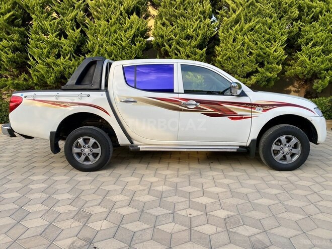 Mitsubishi L200 2007, 330,600 km - 2.5 l - Bakı