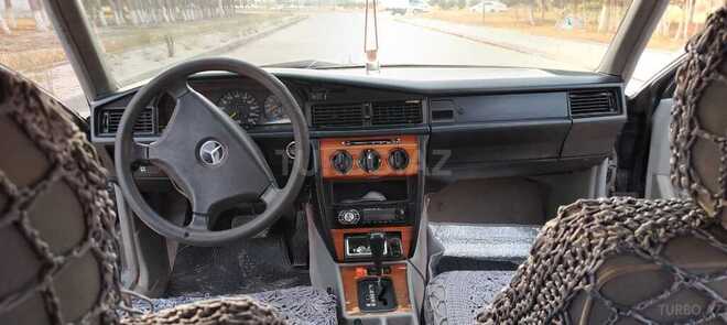 Mercedes 190 1992, 234,123 km - 2.0 l - Sumqayıt