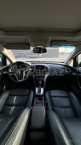 Opel Astra 2015, 110,000 km - 1.6 л - Bakı