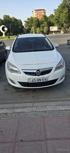 Opel Astra 2011, 323,000 km - 1.3 l - Mingəçevir