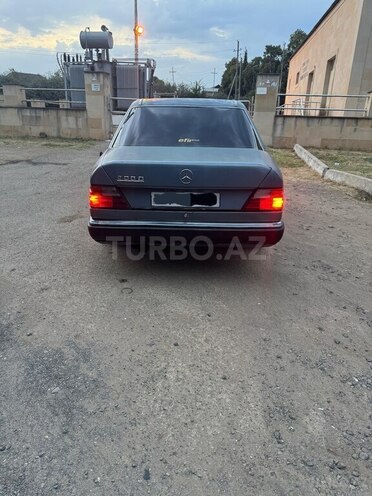 Mercedes E 200 d 1991, 360,000 km - 2.0 l - Astara