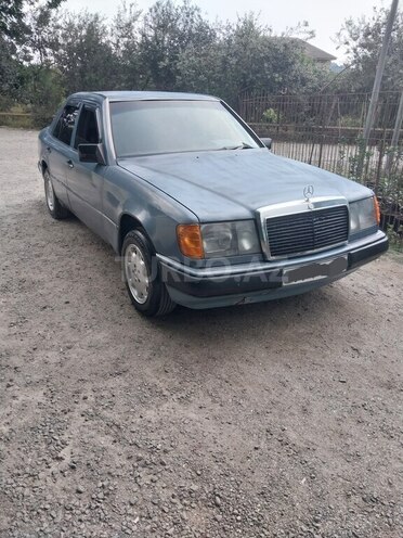 Mercedes E 200 d 1991, 360,000 km - 2.0 l - Astara