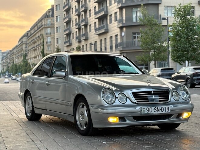 Mercedes E 320 2000, 680,000 km - 3.2 l - Bakı