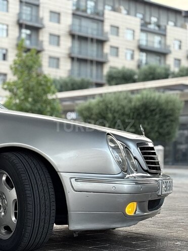 Mercedes E 320 2000, 680,000 km - 3.2 l - Bakı