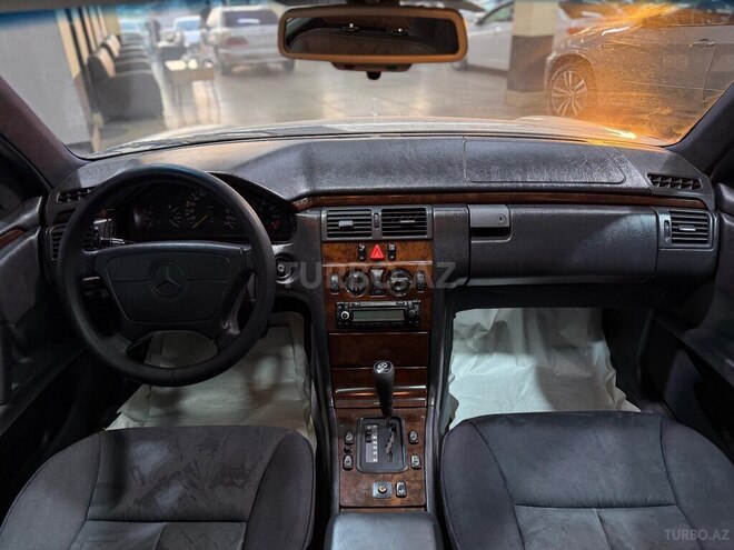 Mercedes E 230 1997, 255,666 km - 2.3 l - Sumqayıt