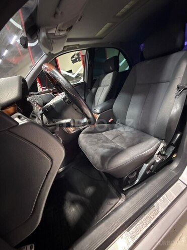 Mercedes E 270 2001, 285,005 km - 2.7 l - Sumqayıt