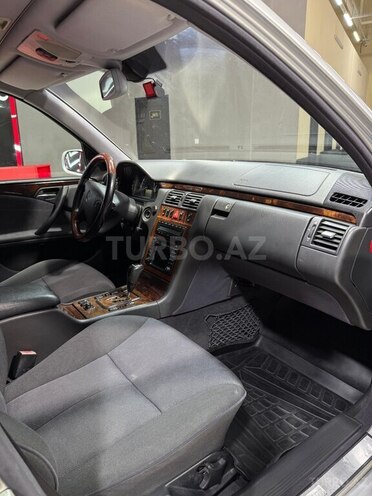 Mercedes E 270 2001, 285,005 km - 2.7 l - Sumqayıt