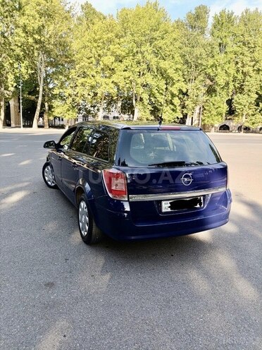 Opel Astra 2009, 199,000 km - 1.4 l - Mingəçevir