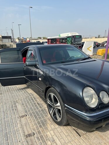Mercedes E 320 1996, 200,000 km - 3.2 l - Bakı