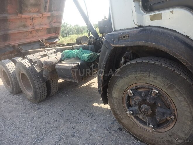 KamAz 55111 1993, 208,909 km - 11.0 л - Saatlı