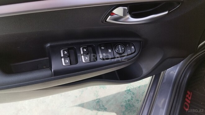 Kia Rio 2021, 80,000 km - 1.6 l - Bakı