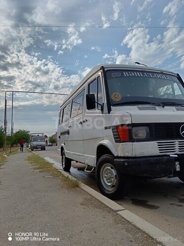Mercedes 208 D 1993, 971,452 km - 2.3 л - Gəncə