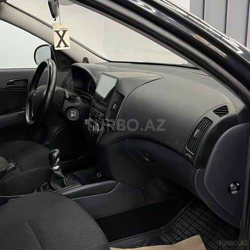 Hyundai i30 2011, 163,111 km - 1.4 л - Sumqayıt