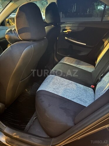 Toyota Corolla 2012, 247,000 km - 1.6 л - Bakı