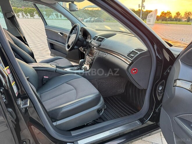 Mercedes E 240 2004, 199,142 km - 2.6 l - Bakı