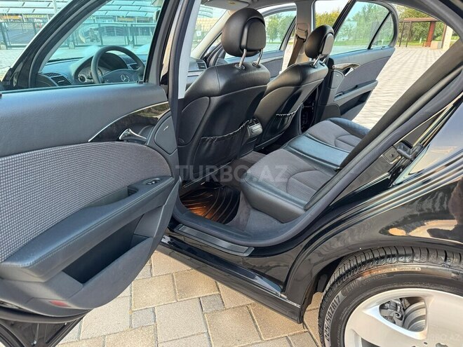 Mercedes E 240 2004, 199,142 km - 2.6 l - Bakı