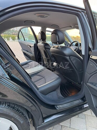 Mercedes E 240 2004, 199,142 km - 2.6 l - Bakı