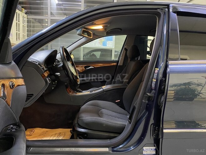 Mercedes E 220 d 2003, 355,000 km - 2.2 l - Sumqayıt
