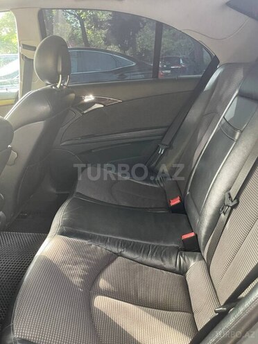 Mercedes E 220 d 2002, 402,000 km - 2.2 l - Salyan