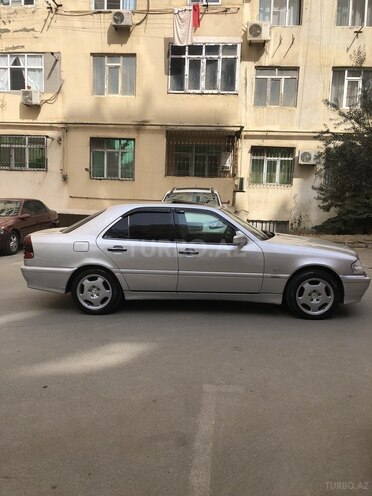 Mercedes C 200 1998, 320,000 km - 2.0 л - Bakı